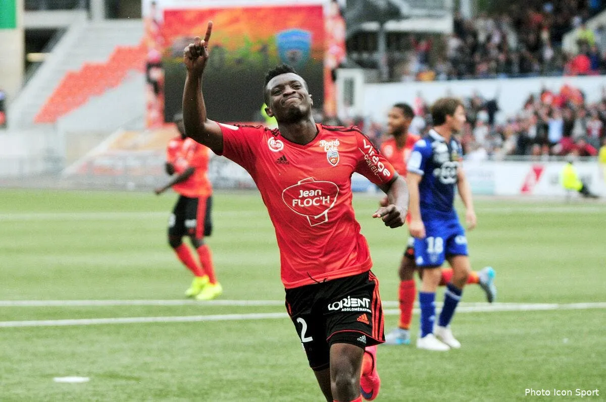 lorient psg moukandjo refuse de devenir le rival d ibrahimovic moukandjo126005