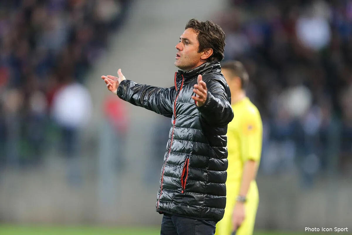 lorient refuse de virer son entraineur mais iconsport vmi 251014 08 6096895