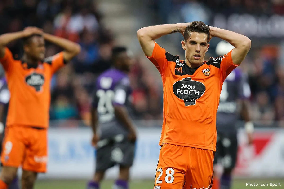 lorient roule avec le frein a main serre iconsport vmi 180415 01 03 1109309