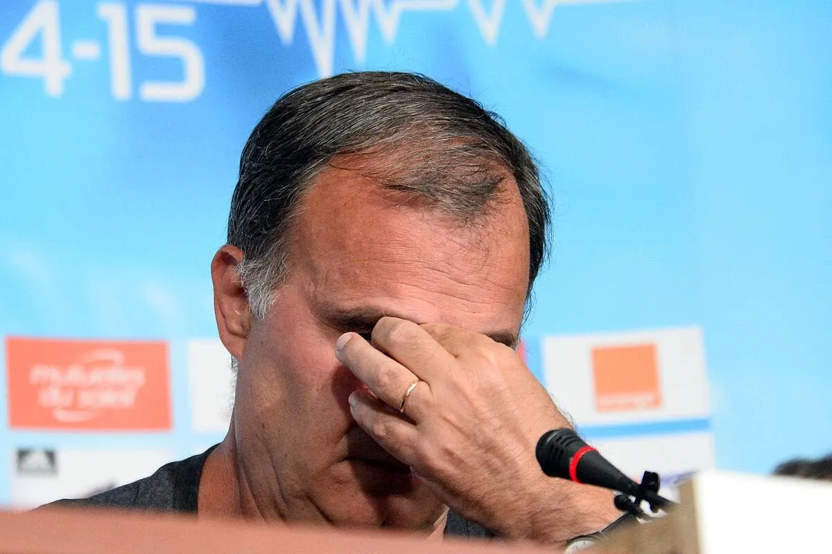 losc bielsa sera entraineur de lille meme en ligue 2 iconsport pet 070814 03 08171994