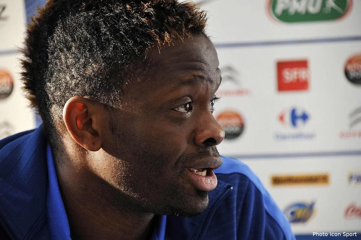 louis saha fete ses 35 ans et annonce sa retraite iconsport per 270212 04 1362983