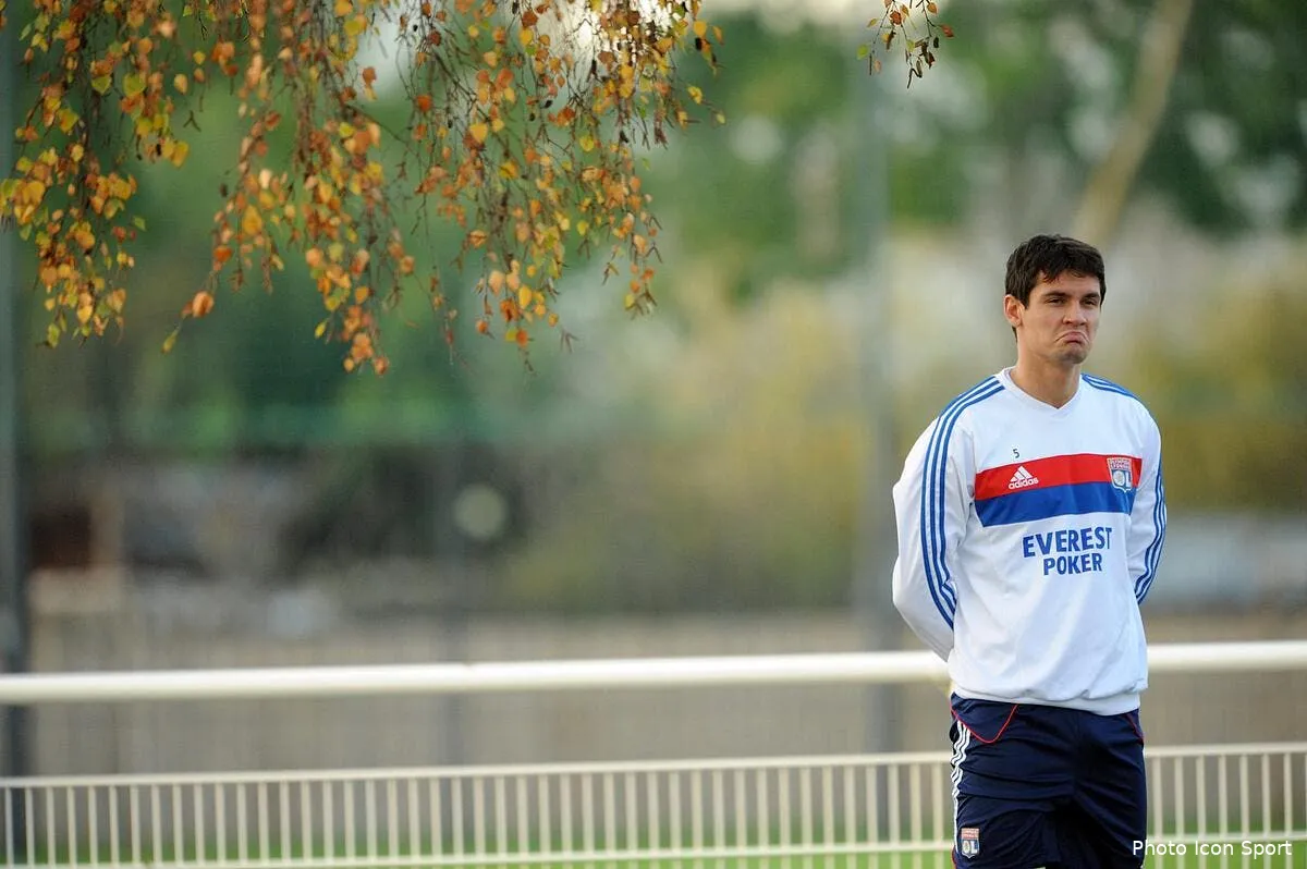 lovren bientot pret a jouer avec l ol iconsport jpt 141111 94 5737986