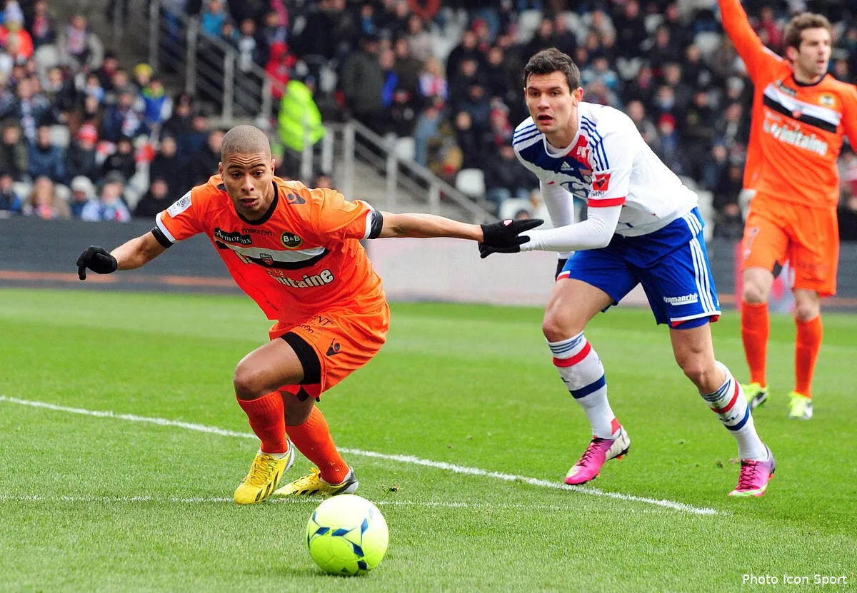 lovren une absence remarquee a l entrainement de l ol iconsport jpt 240213 76 3054369