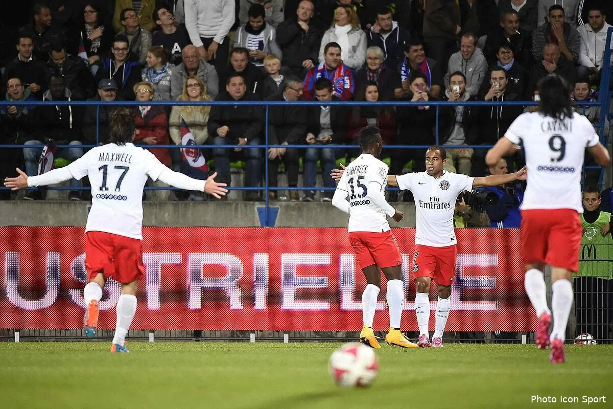 lucas doit ignorer les supporters du psg conseille maxwell lucas moura 992897