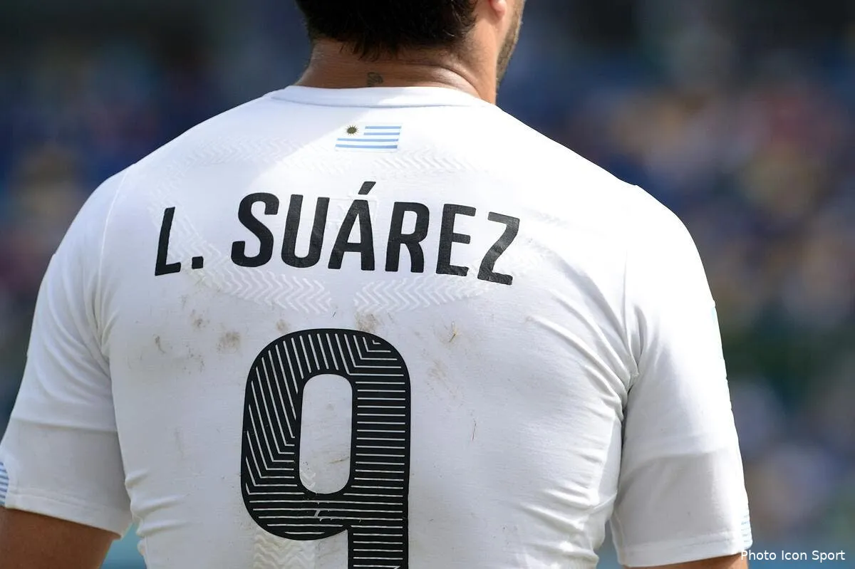 luis suarez suspendu 9 matchs pour sa morsure iconsport soe 240614 01 1286115