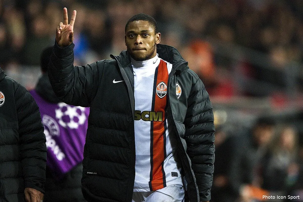 luiz adriano suspendu un match pour manque de fair play iconsport dan 201112 01 0644153
