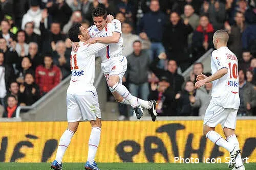 lyon chasse l om du trone 22897