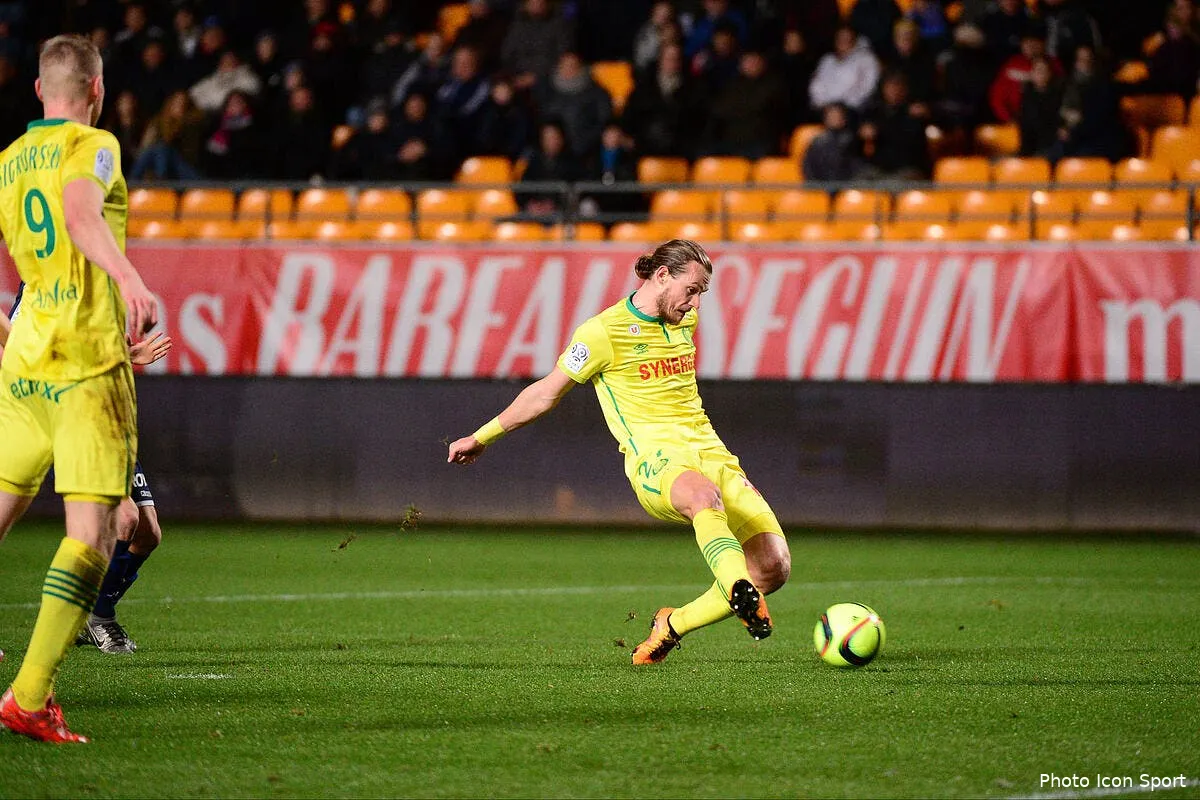 lyon chute a troyes nantes remonte iconsport win 300116 01 6170132077