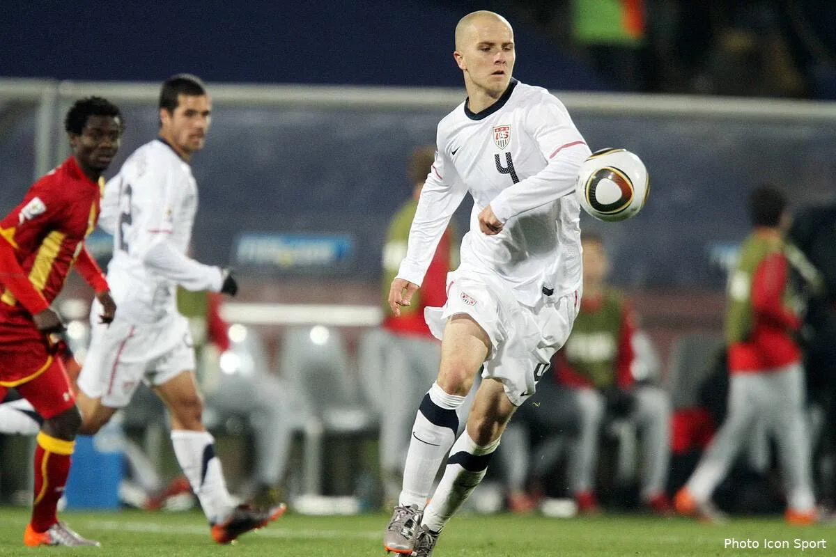 lyon et paris sur la meme piste au milieu de terrain iconsport g 260610 444 23 121323