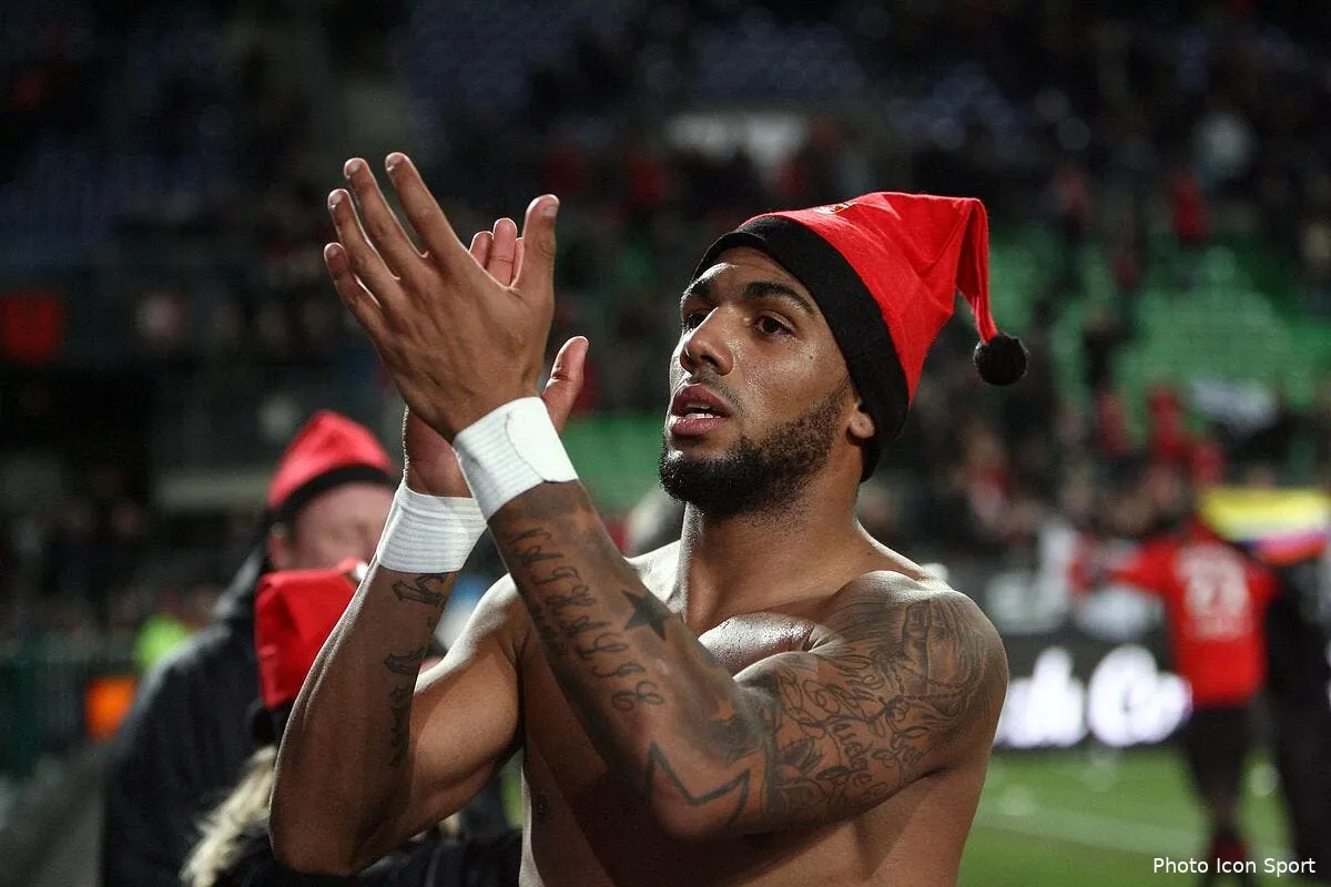 m vila n est pas mis en vente dans les rayons du stade rennais iconsport vmi 211211 04 5930106