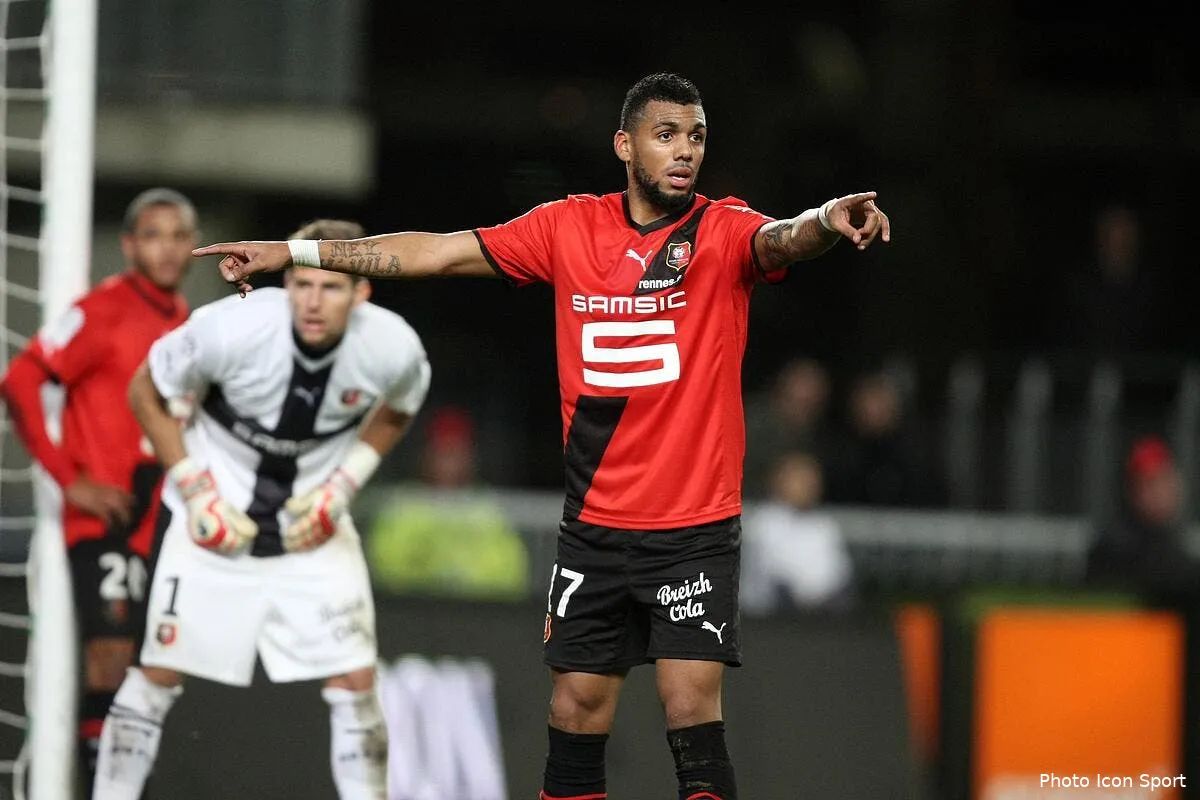 m vila se mefie de l om et surtout du duo remy valbuena iconsport vmi 211211 04 3730428