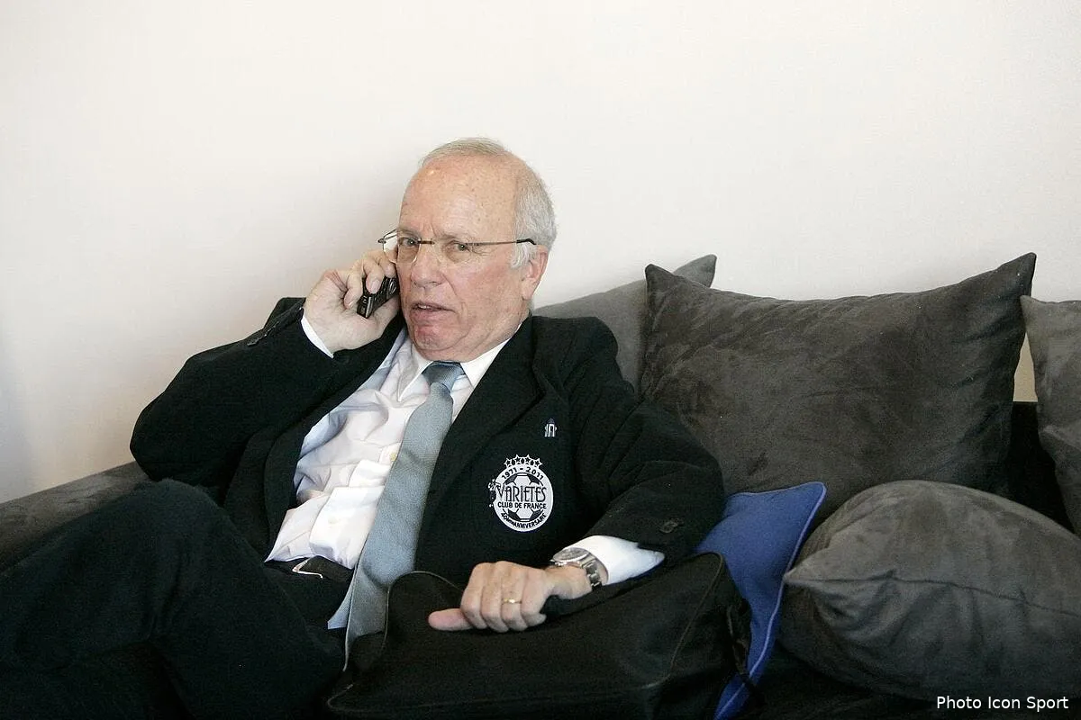 m6 annonce le forfait de thierry roland pour l euro iconsport mrv 120611 99 6135904