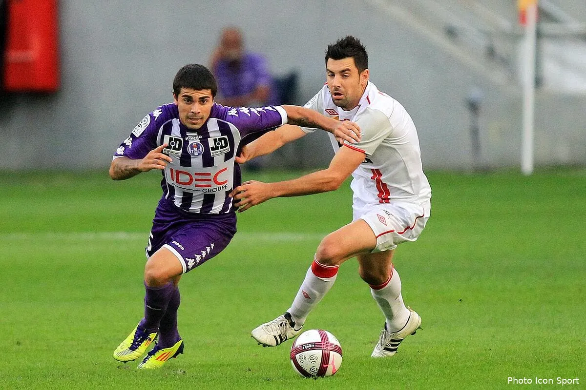 machado mis sur la touche a toulouse iconsport blo 240911 05 0725351