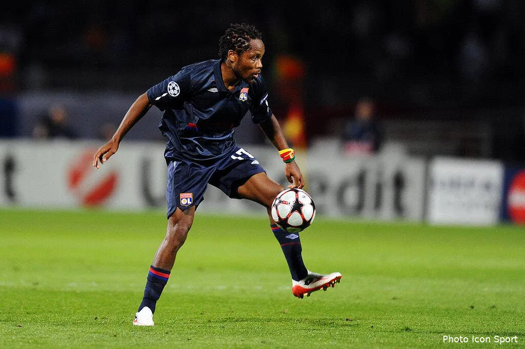 makoun l une des cibles de l om du mercato 54550 8483