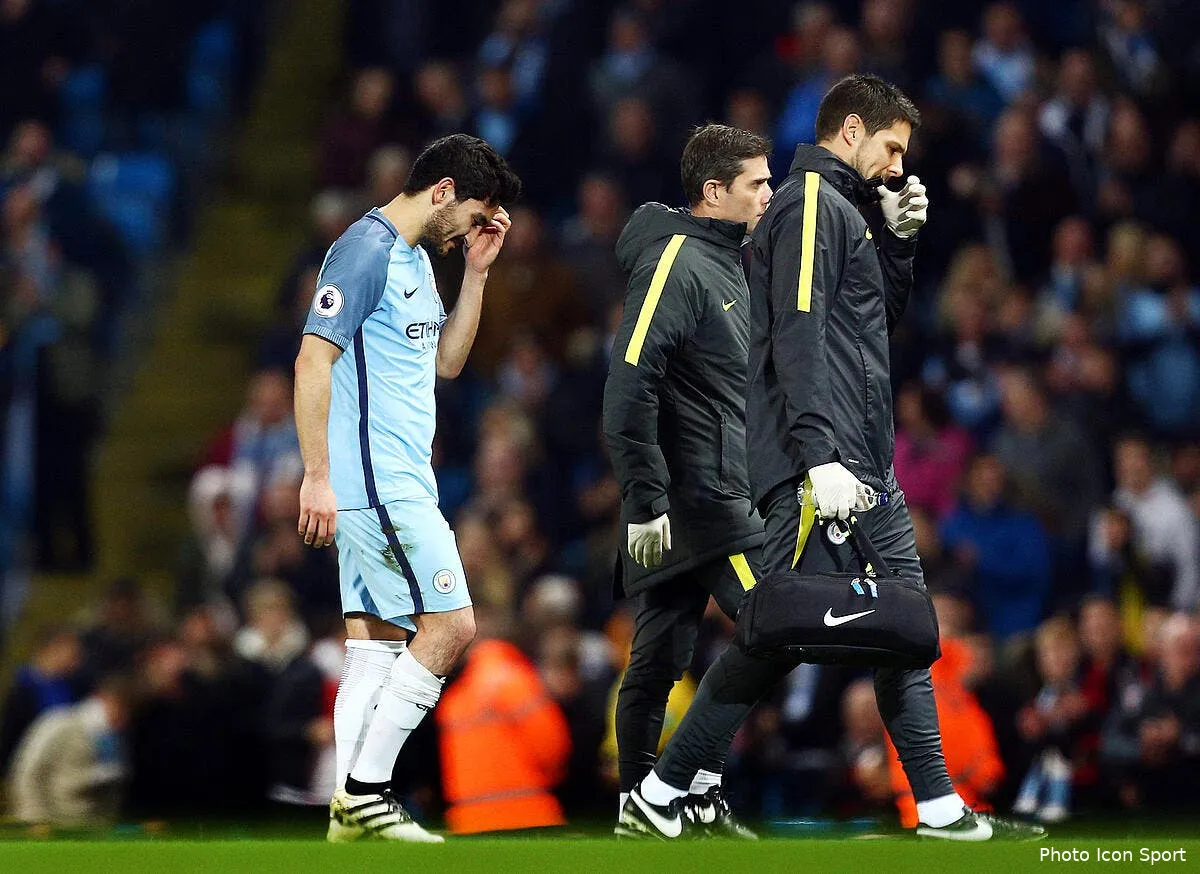 man city gundogan se fait les croises guardiola est abattu gundogan 1164392