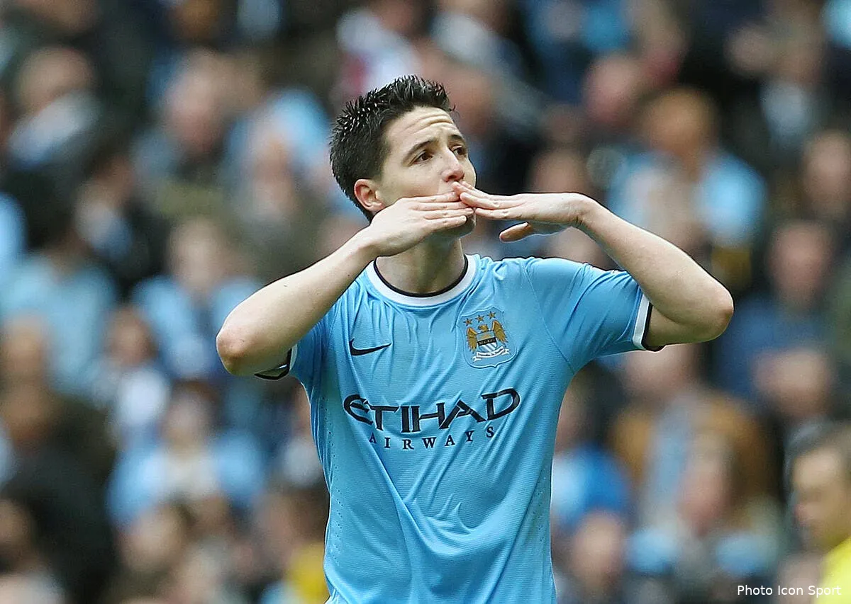 man city reconforte nasri a sa maniere nasri 584707