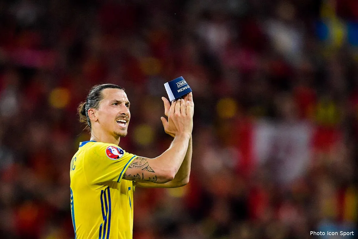 man utd ibrahimovic repond a cantona et en fait des tonnes iconsport bbb 220616 08 01149318