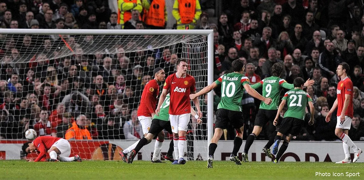 manchester city et united terrasses en europa league iconsport spi 080312 05 0232116