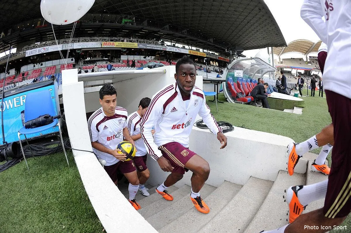 manchester city se renseigne sur aly cissokho iconsport jpt 270411 99 02 120965