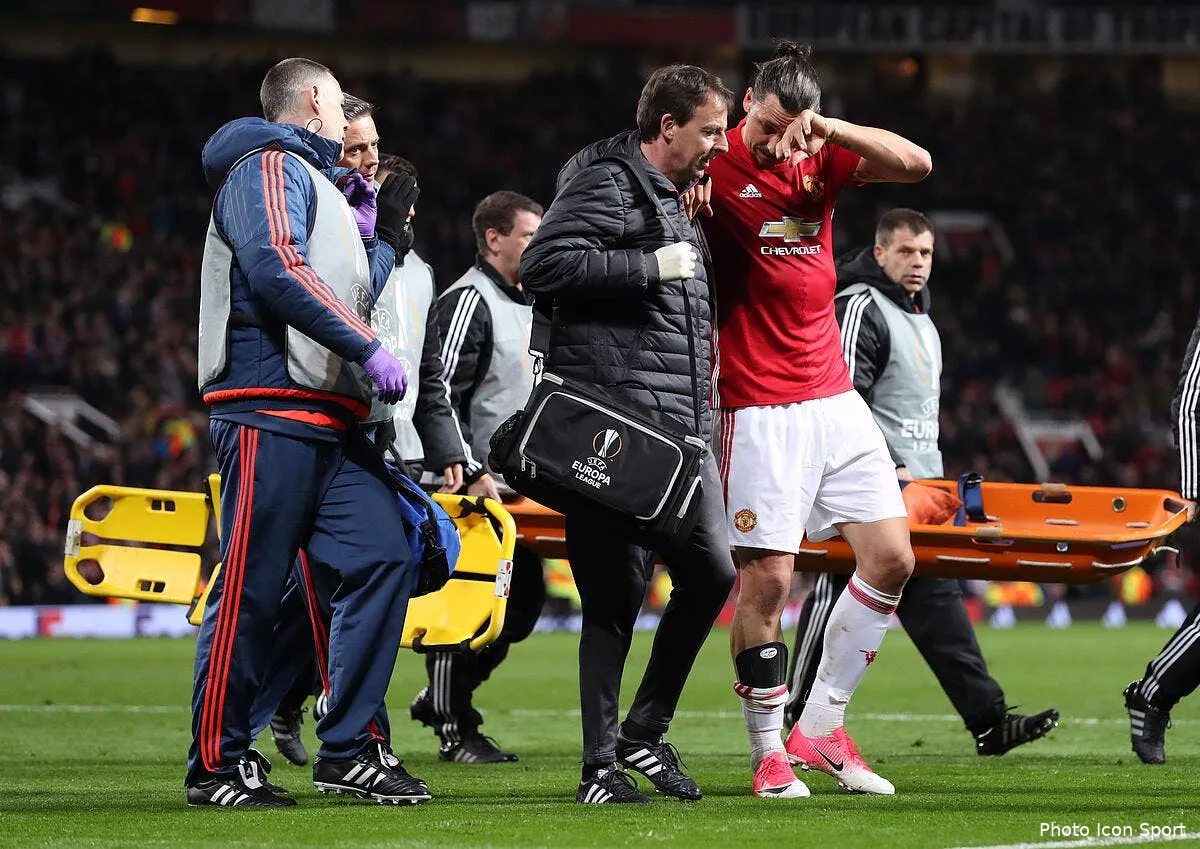 manchester united confirme la grave blessure d ibrahimovic iconsport pa 30999475177600