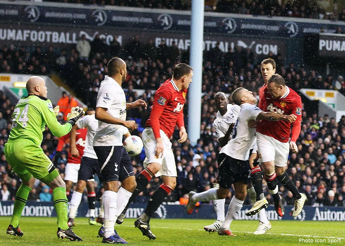 manchester united ne fait qu une bouchee de tottenham iconsport spi 040312 01 0231942