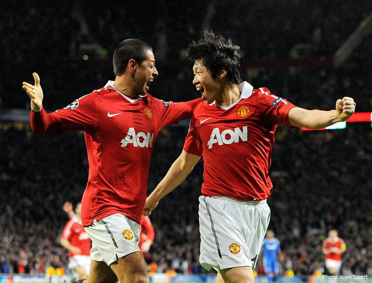 manchester united s offre quasiment le titre face a chelsea iconsport spi 120411 05 4819114