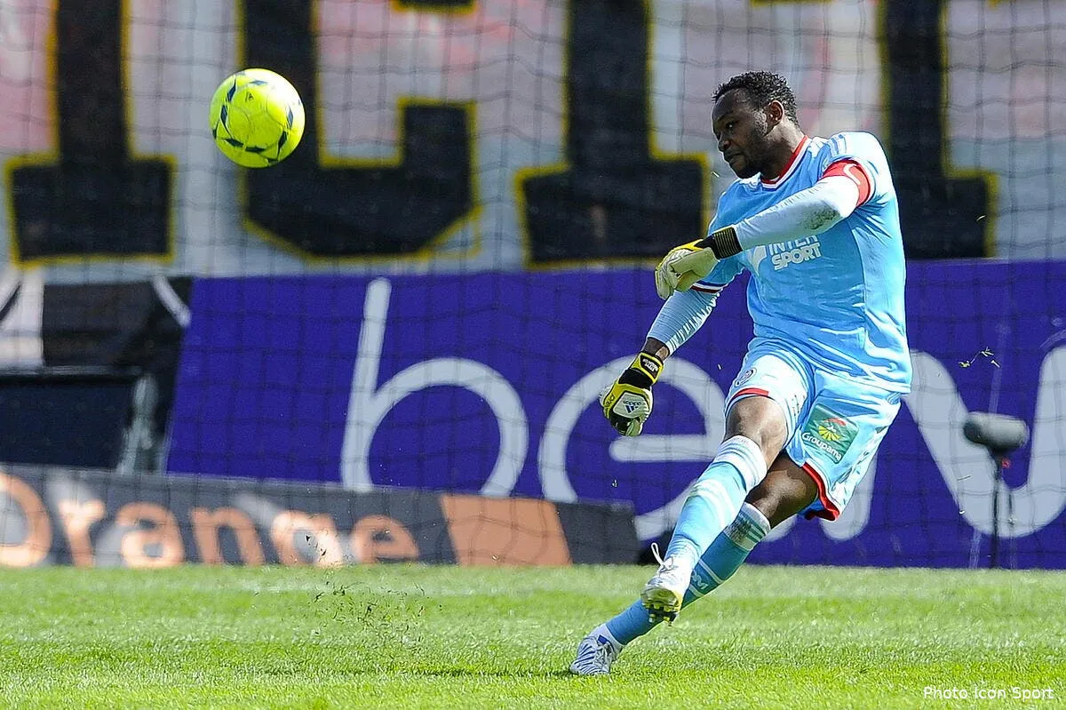 mandanda a monaco c est faux affirme l asm iconsport aim 310313 44 8559611