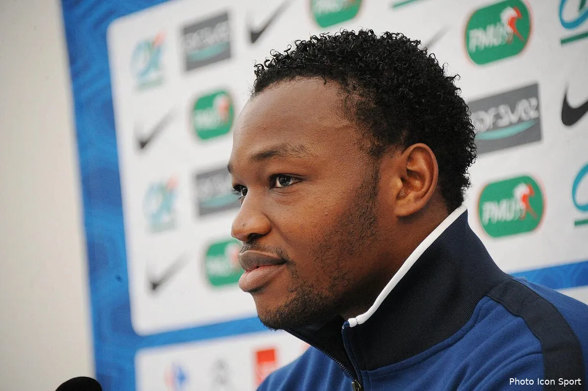 mandanda debutera contre la pologne iconsport per 230311 01 1720358