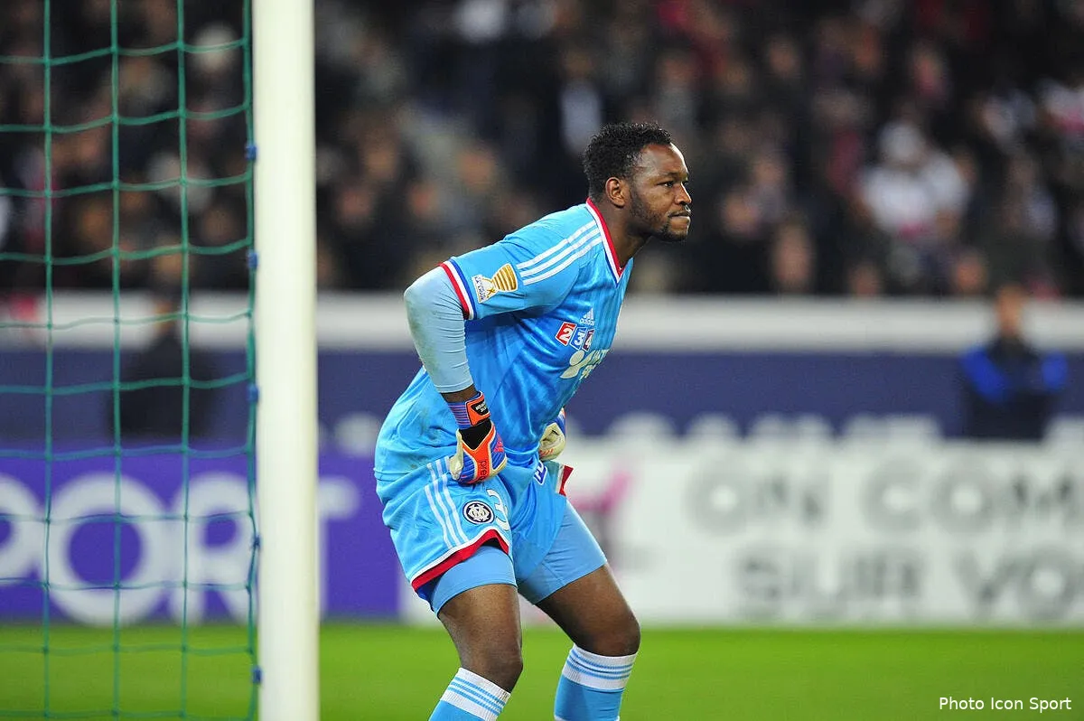 mandanda gardien n 1 en ligue 1 affirme son entraineur iconsport noe 311012 99 94 146081
