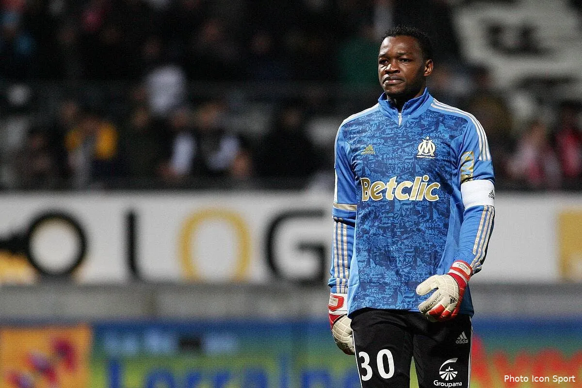 mandanda laisse planer le doute sur son avenir a l om iconsport mrv 201211 05 3931984