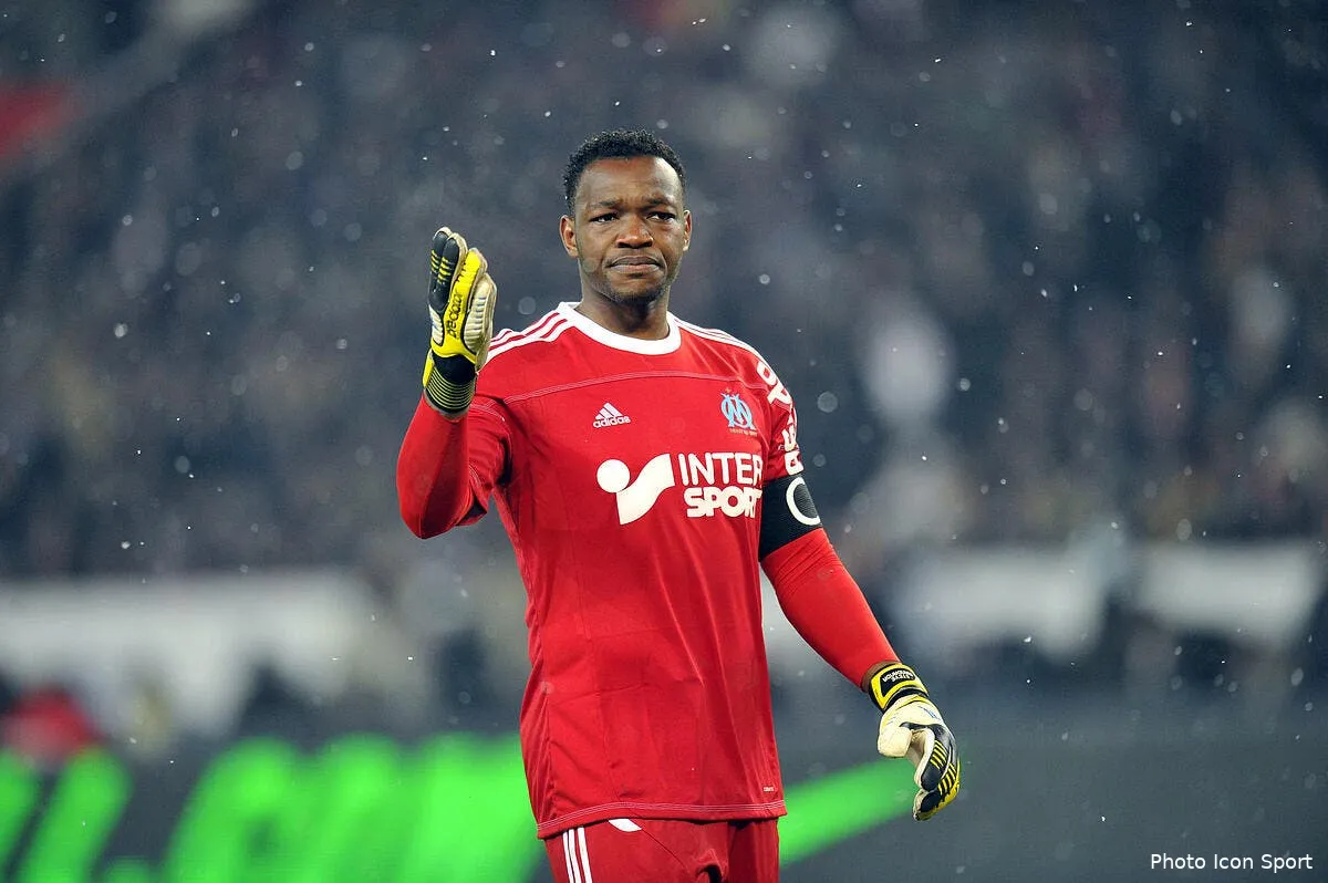 mandanda ne se focalise pas sur les coups francs de beckham avant psg om iconsport oe 240213 101 10850993