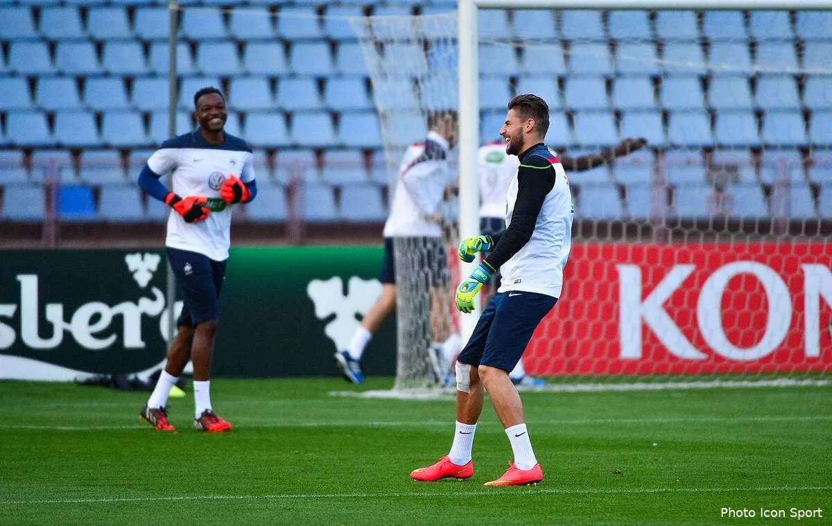 mandanda ou costil garde veut un gardien made in l1 mandanda costil 1127207