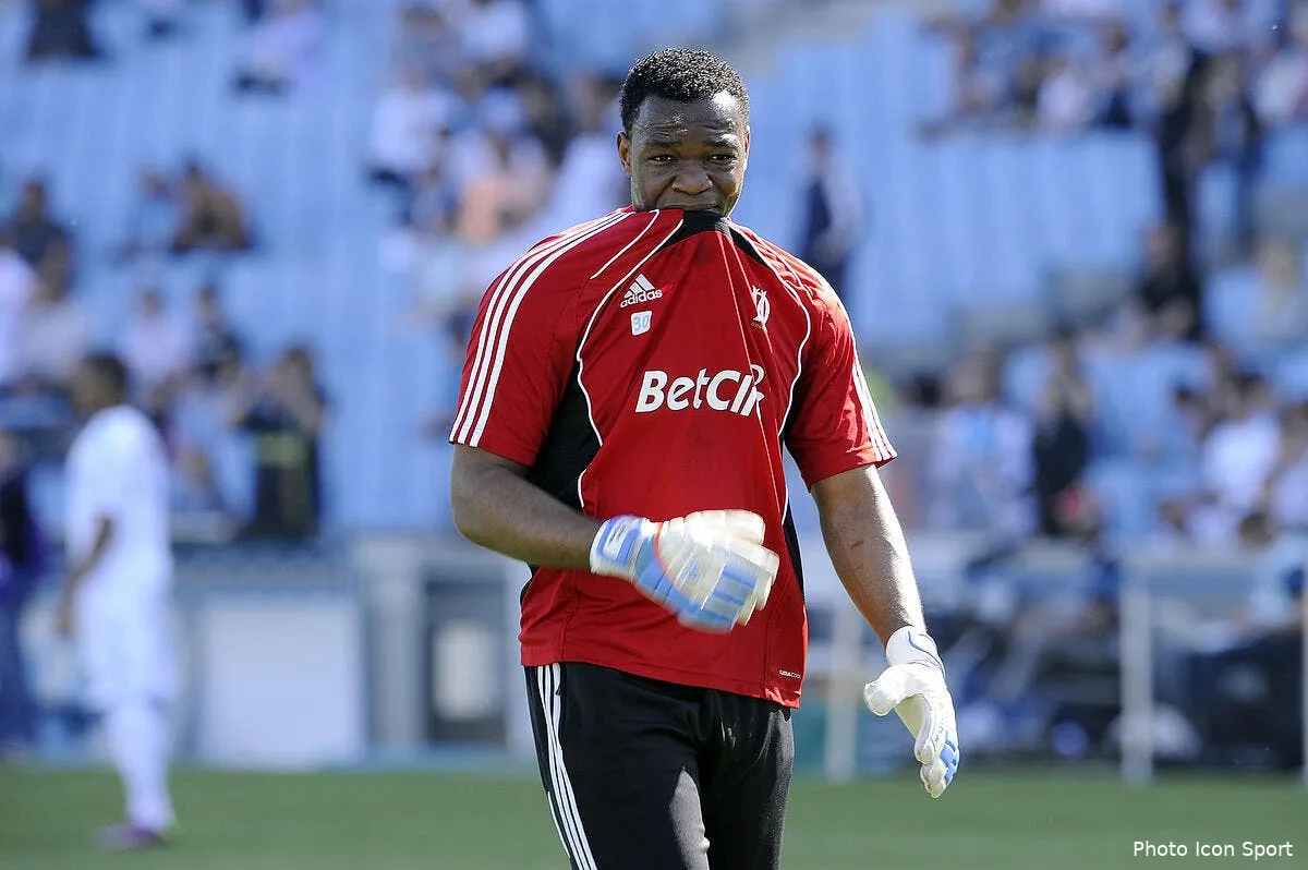 mandanda plaide coupable iconsport aim 100411 05 1119173