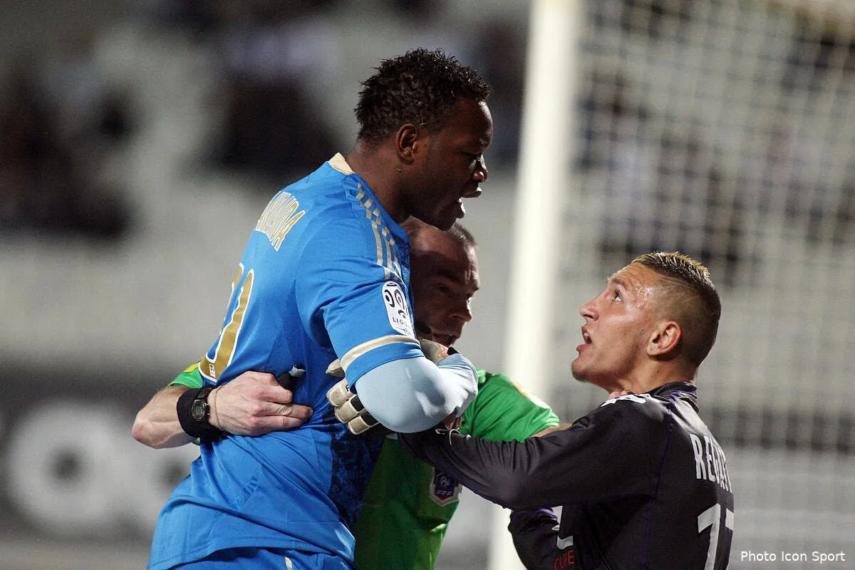 mandanda previent que cela peut tres mal se terminer a l om iconsport guy 030312 96 6032684