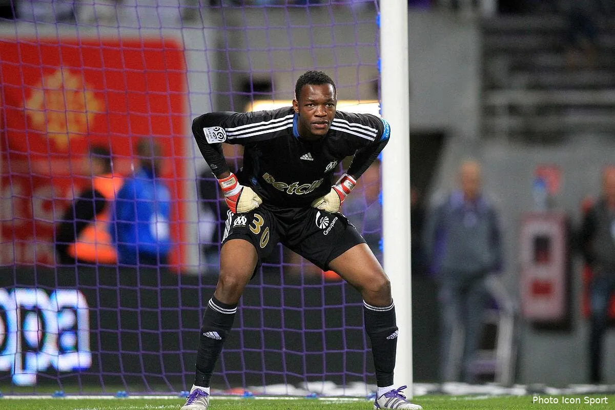 mandanda va probablement se reposer contre lens iconsport blo 151011 05 8726384