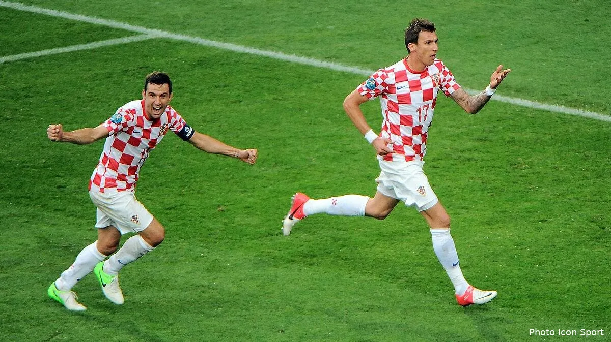 mandzukic s engage avec le bayern munich iconsport new 140612 09 0936682
