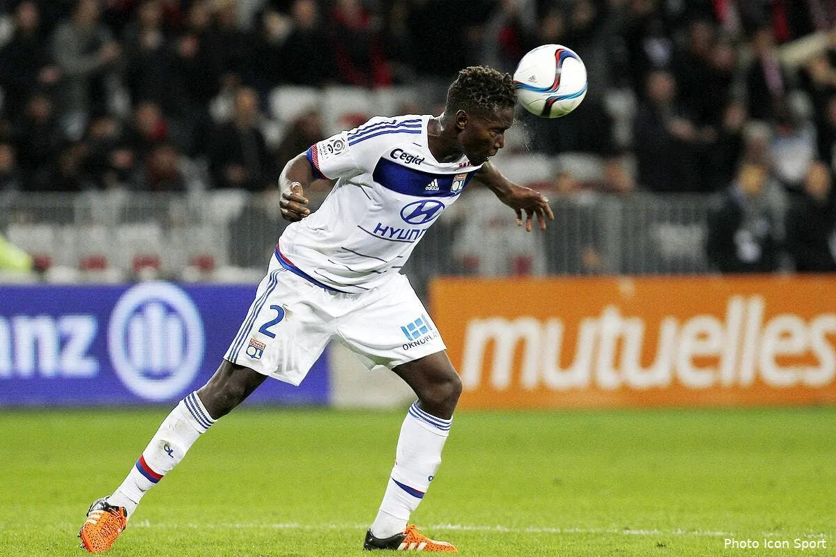 mapou jesus yanga mbiwa se fait degommer par nicollin iconsport mag 201115 05 34126565