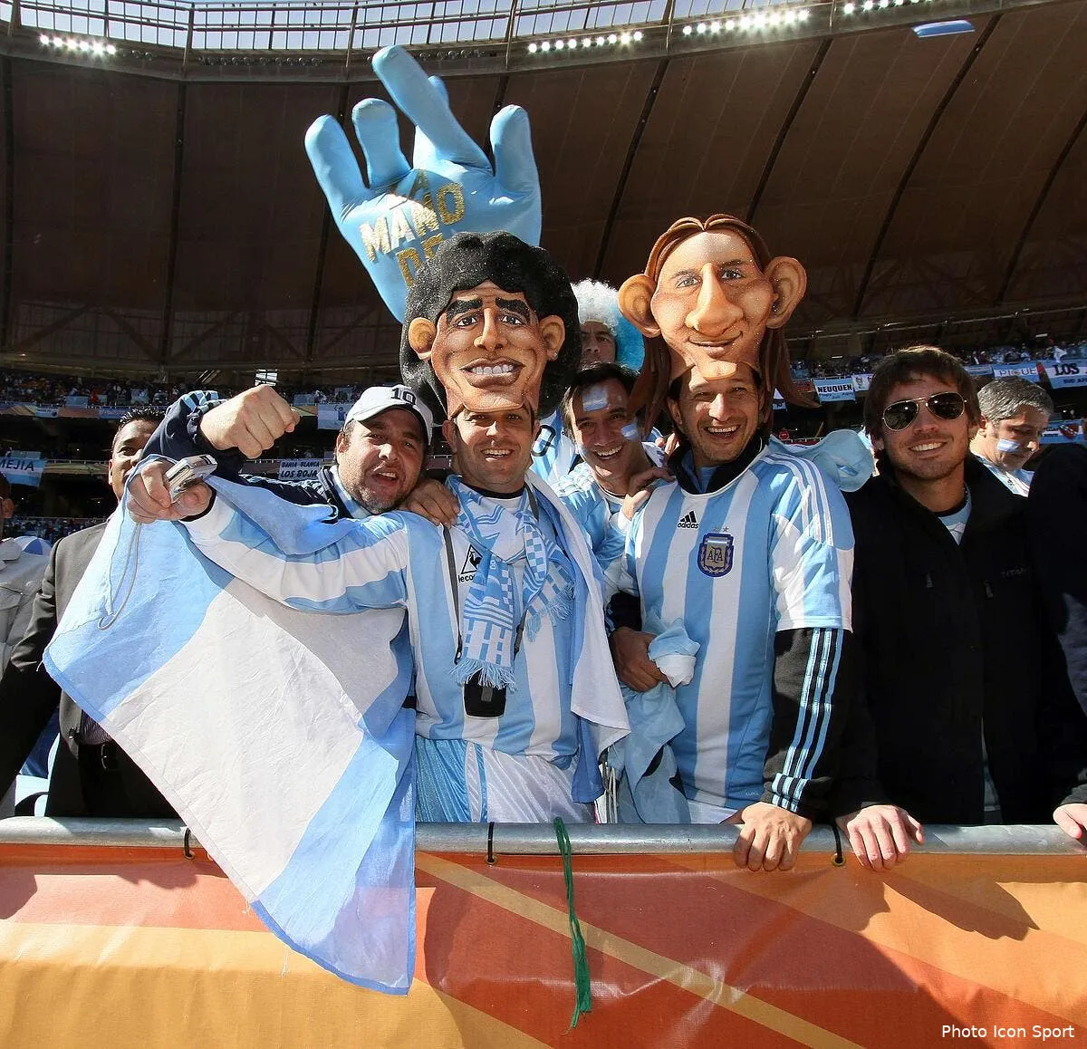 maradona regle ses comptes sur le dos de messi iconsport spi 170610 44 0488223