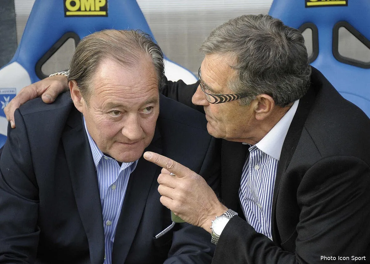 martel a deja son plan en tete pour lens en ligue 2 iconsport per240411 01618818