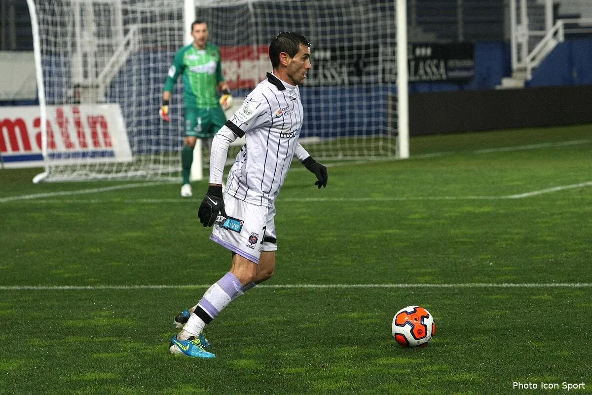 matches truques l incroyable declaration du president d istres iconsport mae 240114 01 03100671