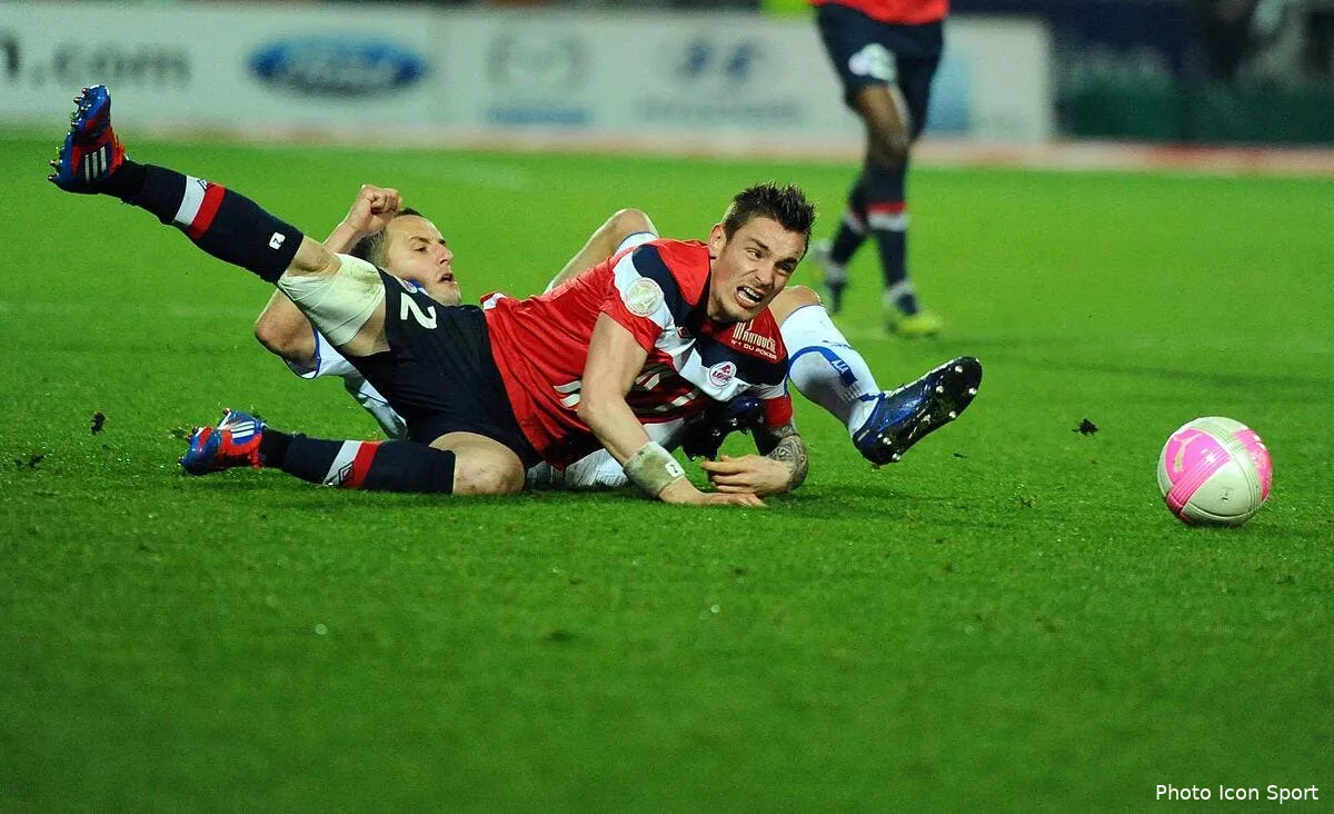 mathieu debuchy supervise par sir alex ferguson en personne iconsport win 030312 570 4732497