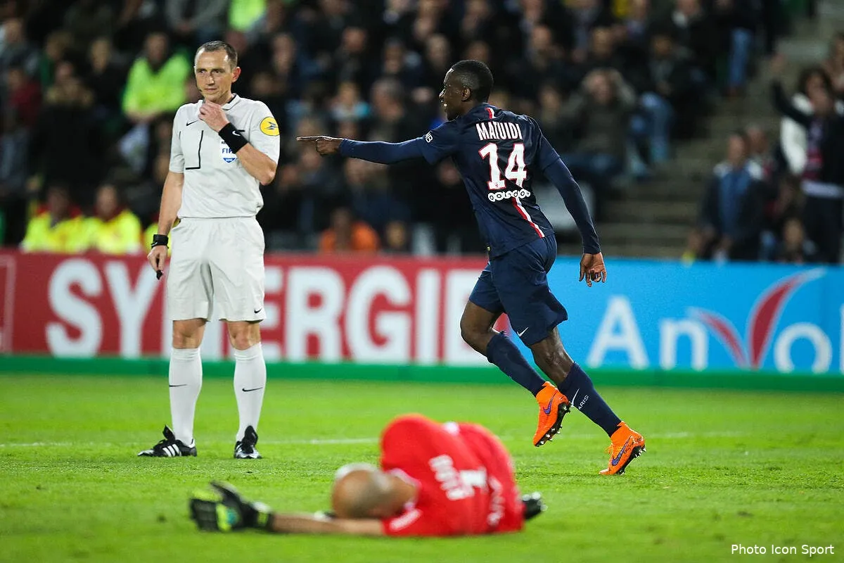 matuidi agace par aulas il lui donne un conseil iconsport vmi 030515 02 08110479
