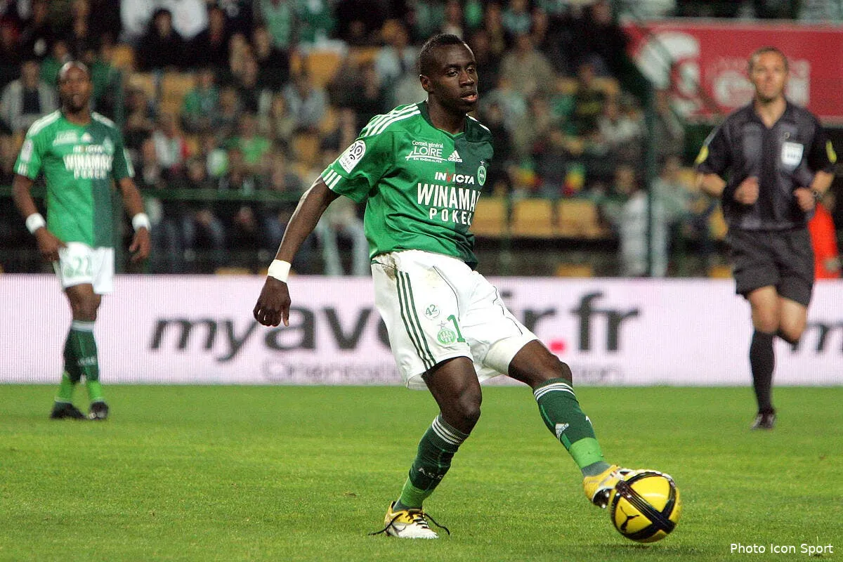 matuidi tente d aller voir si l herbe est plus verte ailleurs iconsport gri 010511 05 0320121