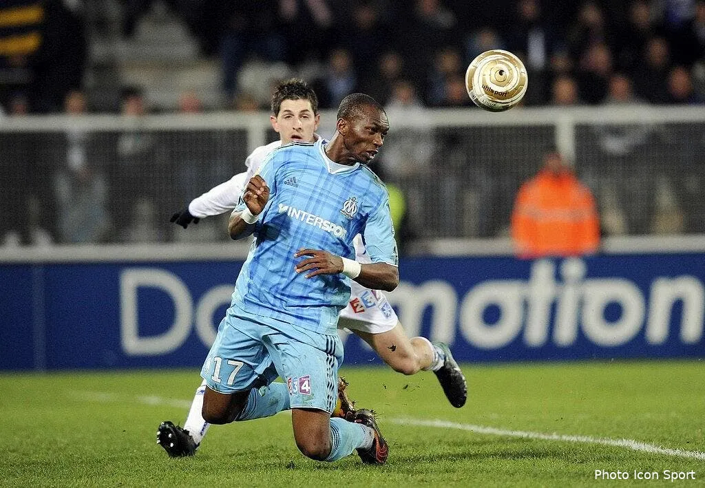 mbia se voit a manchestert united apres l om 67571 15839