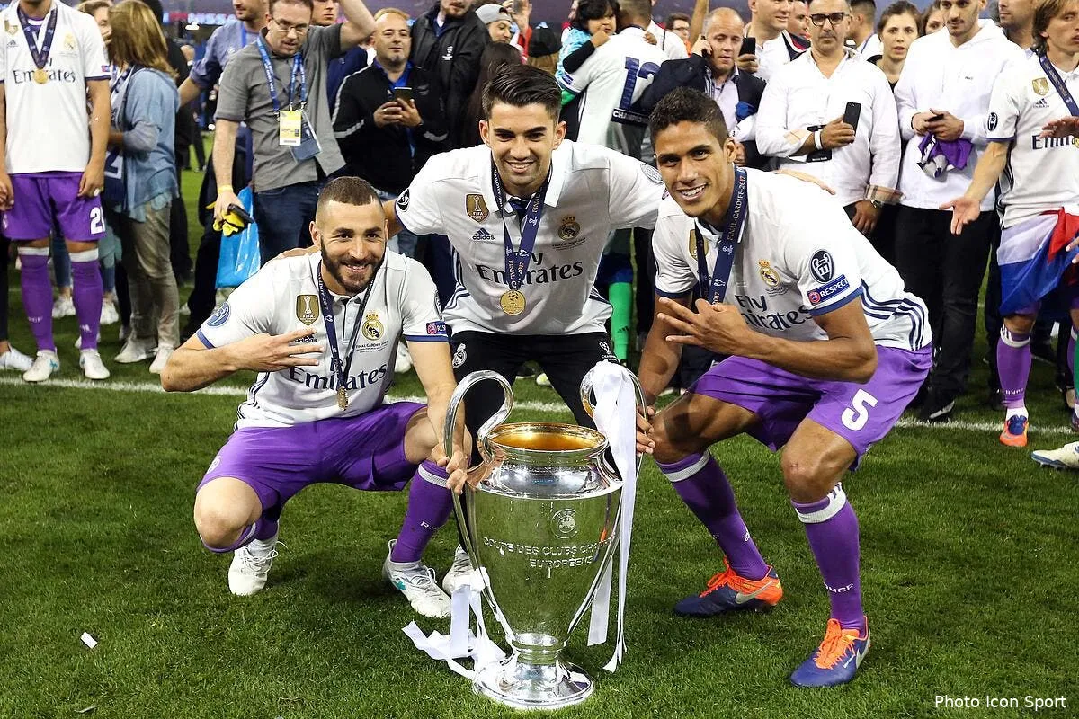 medias c8 creer l evenement avec la c1 en clair icon spi 030617 08 04215373