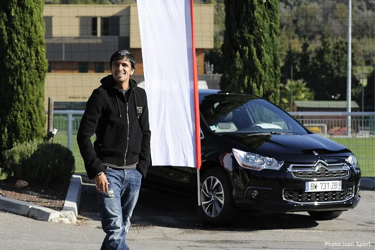 meme a l om lucho a toujours pense a porto iconsport aim 161111 001 3930601