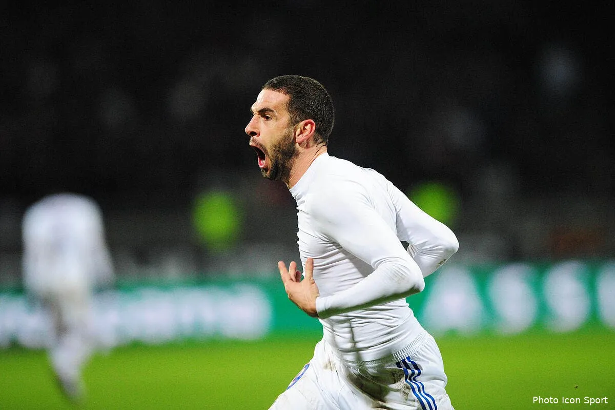 meme sur une jambe lisandro est trop precieux pour l ol iconsport jpt 171211 33 0328763