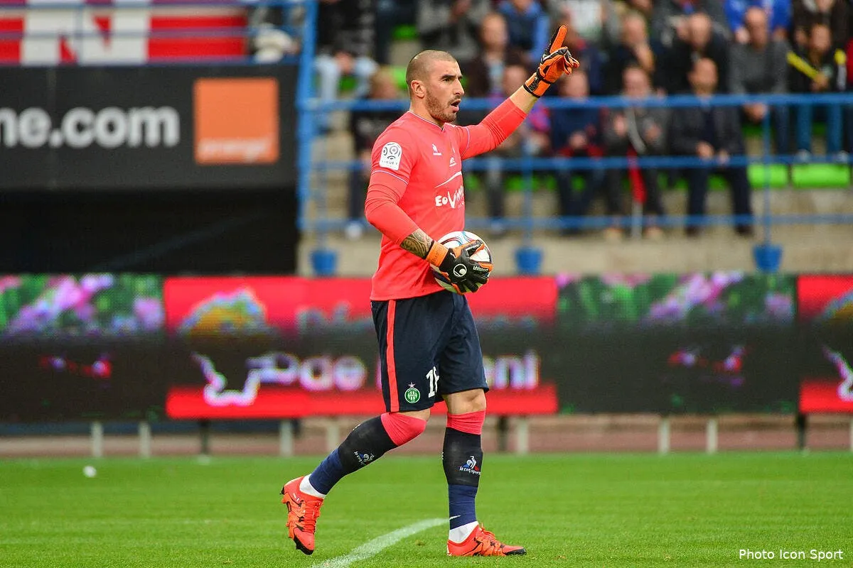 menes envoie des fleurs a deux joueurs de l asse iconsport win 041015 10 73123707