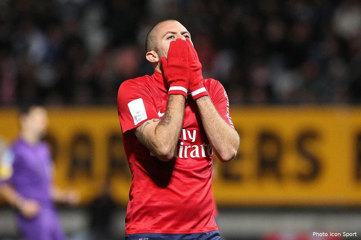 menez le vilain petit canard du psg estime rouyer iconsport mrv 271012 20 16141749