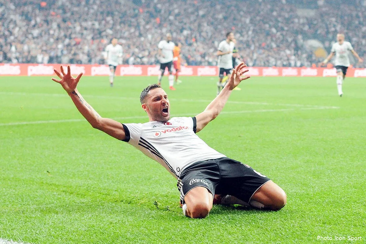 mercato 3 clubs de l1 dont l asse et bordeaux sur dusko tosic icon ses 021217 45 34205895